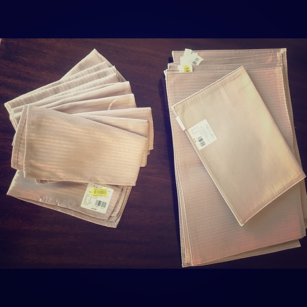 12 Sets of Light Brown Napkins & Place Mats